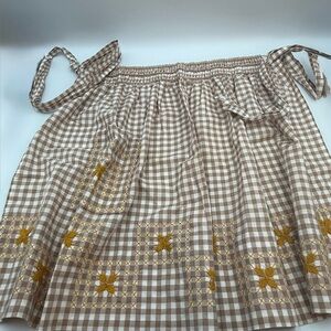 Vintage Gingham Tie-Waist Half Apron with Yellow Embroidered Detail
